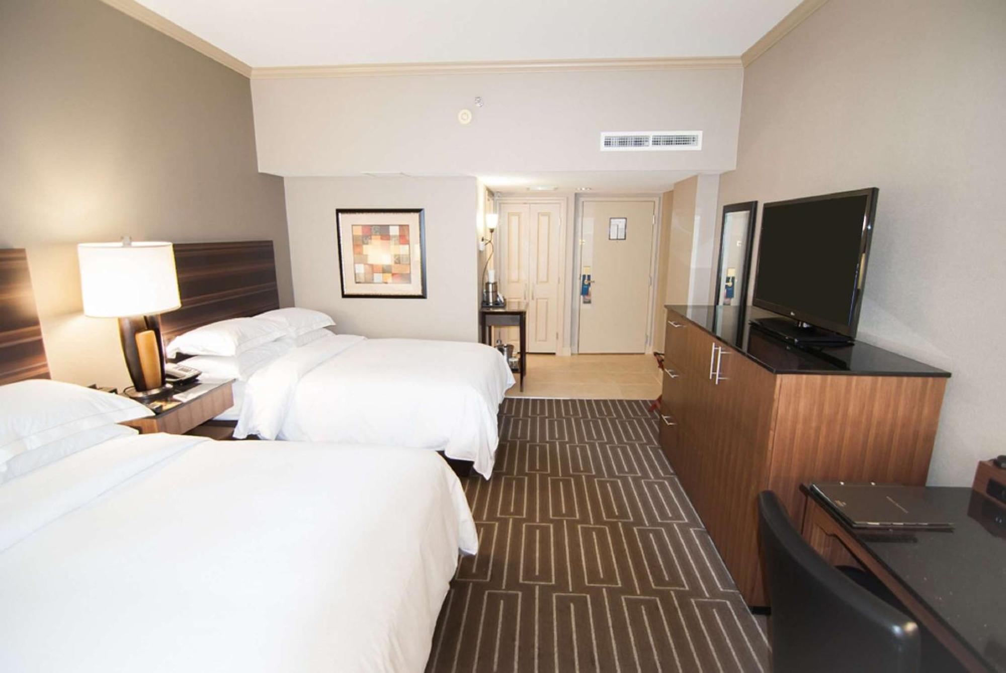 Hilton Charlotte University Place Exterior foto