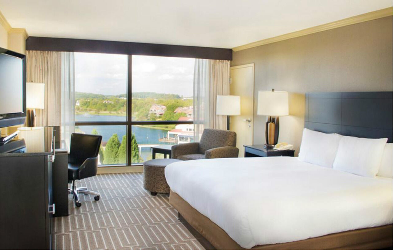 Hilton Charlotte University Place Exterior foto